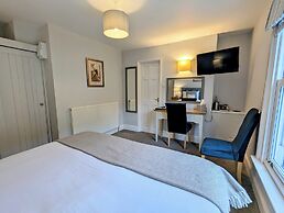 The Claremont Hotel - Adult Only