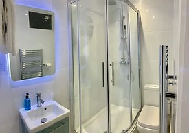 The Claremont Hotel - Adult Only