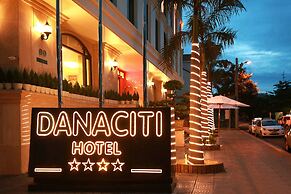 Danaciti Hotel