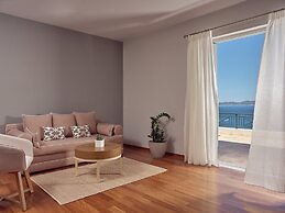 Serenus Luxury Villa