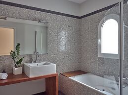 Serenus Luxury Villa