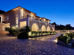 Serenus Luxury Villa