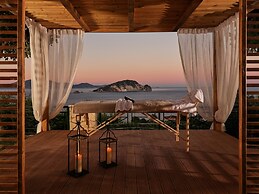 Serenus Luxury Villa