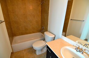 Riviera Luxury Living at River Oaks Marina and Tower