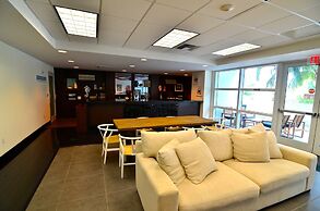 Riviera Luxury Living at River Oaks Marina and Tower