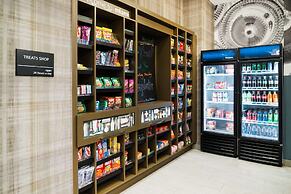 Hampton Inn & Suites Miami Wynwood Design District