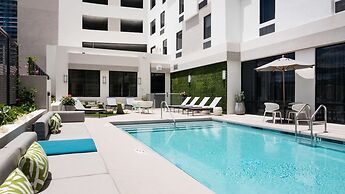 Hampton Inn & Suites Miami Wynwood Design District