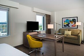 Hampton Inn & Suites Miami Wynwood Design District