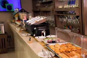 Hotel Parque Del Sol