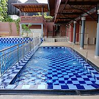 Grand Malaka Ethical Hotel