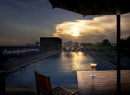 The Waverly Hotel & Residences