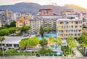 Senza Grand Santana Hotel