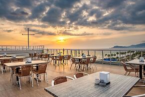 Senza Grand Santana Hotel