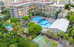 Senza Grand Santana Hotel