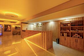 Senza Grand Santana Hotel