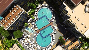 Senza Grand Santana Hotel