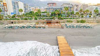 Senza Grand Santana Hotel