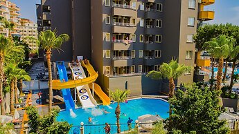 Senza Grand Santana Hotel