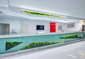 Senza Grand Santana Hotel