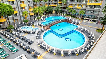 Senza Grand Santana Hotel