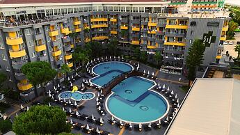 Senza Grand Santana Hotel