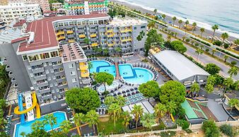 Senza Grand Santana Hotel