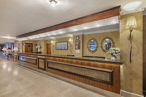 Senza Grand Santana Hotel