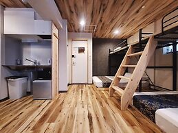 Poly Hostel Osaka