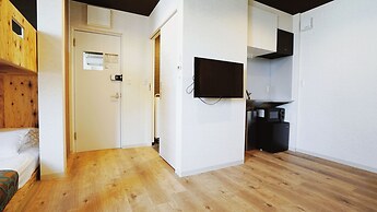Poly Hostel Osaka