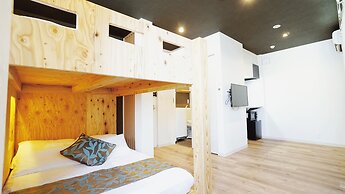 Poly Hostel Osaka