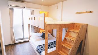 Poly Hostel Osaka