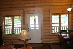 Lake Parlin Lodge & Cabins