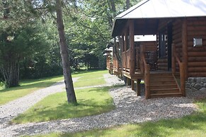 Lake Parlin Lodge & Cabins