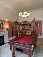 Raincliffe Hotel