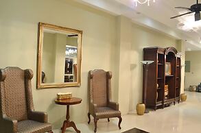 Ritz Hotel