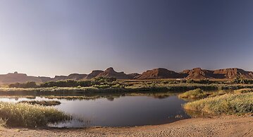 Orange River Rafting Lodge by Country Hotels