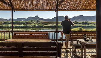Orange River Rafting Lodge by Country Hotels