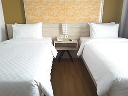 Front One Akshaya Hotel Karawang