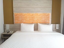 Front One Akshaya Hotel Karawang