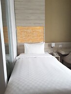 Front One Akshaya Hotel Karawang