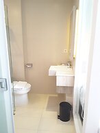 Front One Akshaya Hotel Karawang