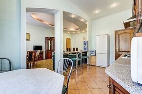 Nevsky Apartment