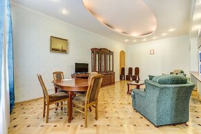 Nevsky Apartment