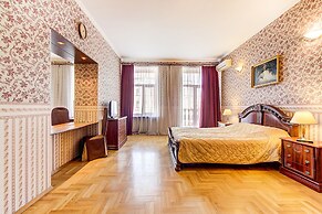 Nevsky Apartment