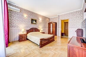 Nevsky Apartment