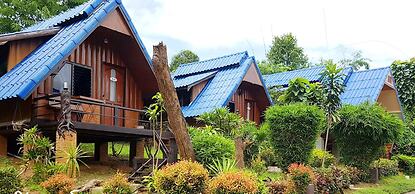 Banphu Montalang Resort