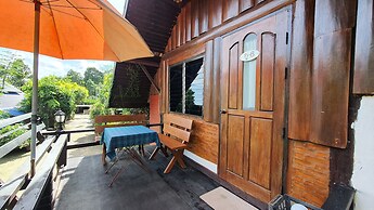 Banphu Montalang Resort