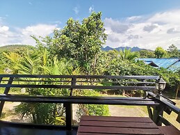 Banphu Montalang Resort