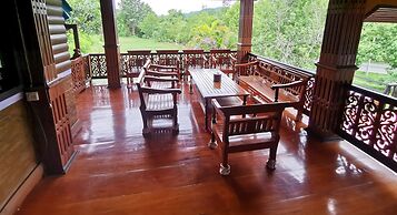 Banphu Montalang Resort