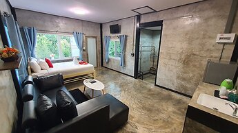 Banphu Montalang Resort